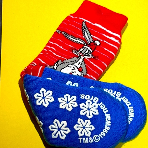 Vintage 1998 Looney Tunes Bugs Bunny Ice Skating Gripper Slipper Socks! - Picture 1 of 7